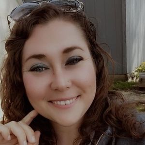 Meet your Posher, Briana